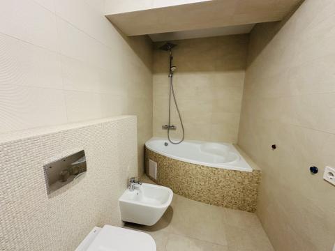 Сучасний, стильний, новий ремонт у всій квартирі